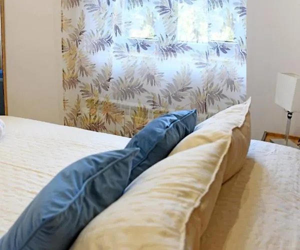 아파트 Edulis 1 *